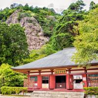 Kagami Iwa (Mirror Rock): The main hall of Horaiji Temple is dramatically positioned beneath an exposed cliff. | ALON ADIKA