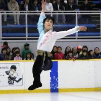 Yuzuru Hanyu performs during an exhibition at Bank of Yokohama Ice Arena on Wednesday. | KYODO