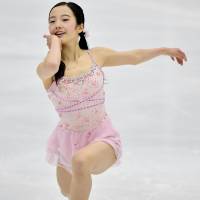 Marin Honda performs during the short program at the U.S. International Figure Skating Classic in Salt Lake City on Friday. Honda leads with a score of 66.90 heading into Saturday\'s free skate. | KYODO