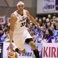 SeaHorses Mikawa forward J.R. Sakuragi believes his team can contend for a championship this season. | B. LEAGUE