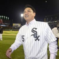 Former White Sox player Tadahito Iguchi leaves the field after his retirement ceremony on Thursday in Chicago. | KYODO