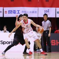 The Jets\' Ryumo Ono (34), seen in action last season, is a key contributor for the title-chasing East Division club. | B. LEAGUE