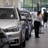 Sales of new imported foreign-brand cars, trucks and buses in Japan increased 1.7 percent in the first half of fiscal 2017 from a year earlier to 147,261 units, according to industry data. | BLOOMBERG