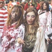 Bloody zombies:  The chimamire zombies at the Kawasaki Halloween Parade are so gurotesuku that 背中がゾクゾクする (senaka ga zokuzoku suru, shivers will run down your spine). | SATOKO KAWASAKI