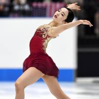 Marin Honda skates in the Japan Open, an exhibition team event, at Saitama Super Arena on Saturday. | KYODO