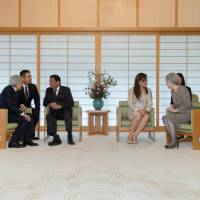 Emperor Akihito (left) talks with Philippine President Rodrigo Duterte (third from left) as Duterte\'s partner, Cielito Avancena (second from right), talks with Empress Michiko at the Imperial Palace in Tokyo on Tuesday. | REUTERS