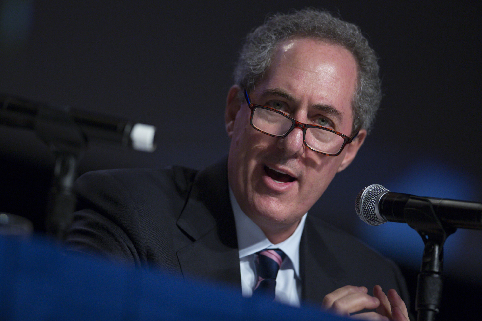 Michael Froman, who served as the U.S. Trade Representative, says policymakers in Asia are watching U.S. President Donald Trump's visit to see if the U.S. is withdrawing from the region or has an alternative ready for the TPP. | BLOOMBERG