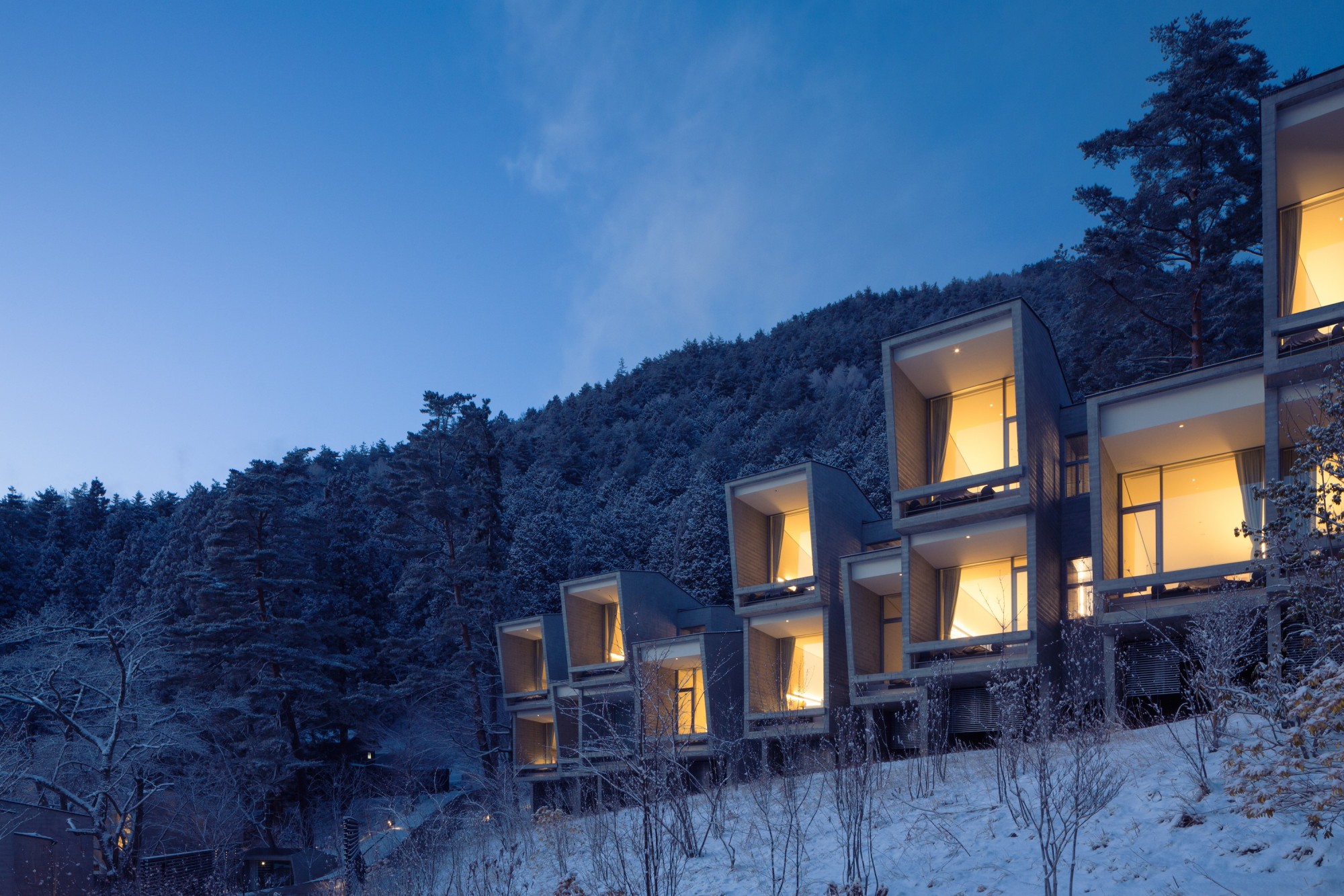 The windows of the Hoshinoya Fuji hotel in Yamanashi Prefecture look out onto Mount Fuji | HOSHINO RESORTS