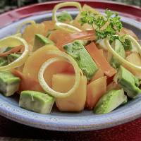 Persimmon and avocado salad. | MAKIKO ITOH