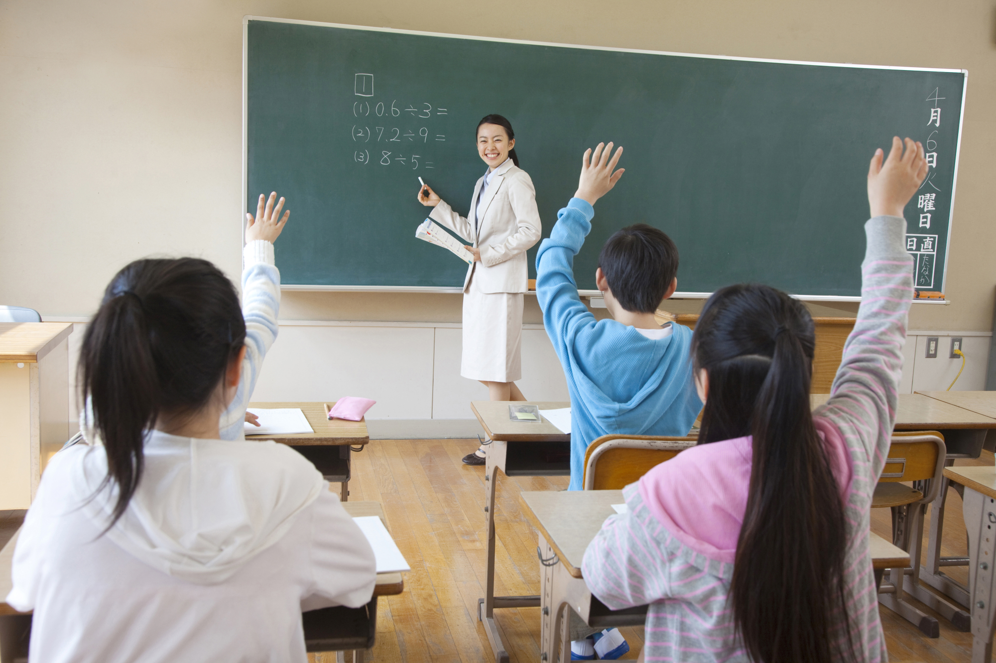 Studies around the world provide evidence that smaller class sizes translate into higher academic achievement. | ISTOCK
