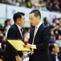 Sunrockers bench boss Geoffrey Katsuhisa, in his first season at the helm, says defense is the team\'s chief characteristic. | B. LEAGUE