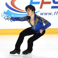 Shoma Uno fell in both the short program and free skate at the Internationaux de France in Grenoble last week but still qualified for next month\'s Grand Prix Final in Nagoya. | AFP-JIJI