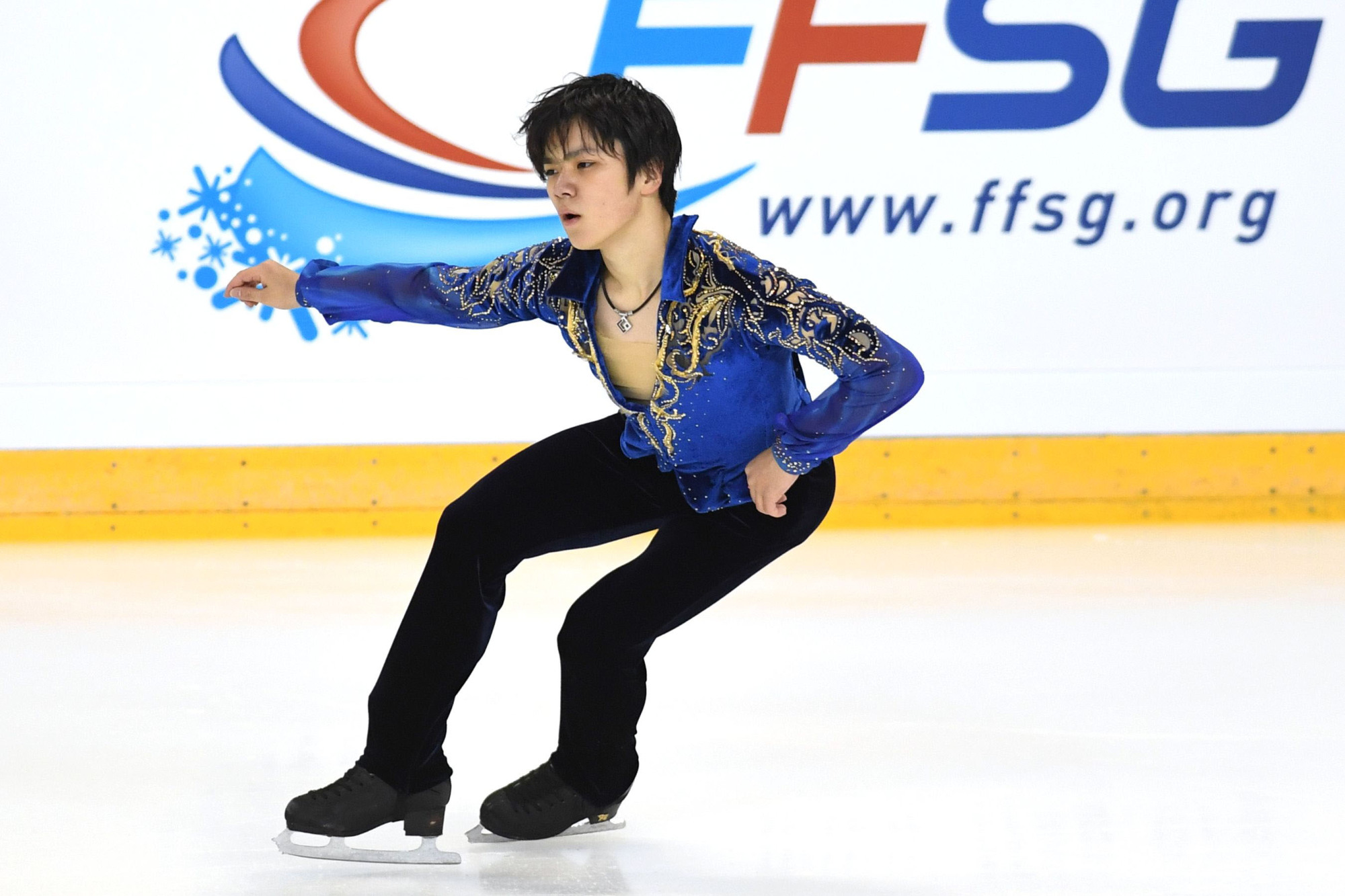 Shoma Uno fell in both the short program and free skate at the Internationaux de France in Grenoble last week but still qualified for next month's Grand Prix Final in Nagoya. | AFP-JIJI