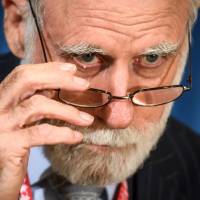 Vint Cerf speaks to reporters on the sidelines of the annual Internet Governance Forum at the United Nations offices in Geneva on Thursday. | AFP-JIJI