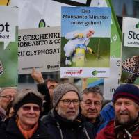 Germans demonstrate against the weed killer glyphosate in Nuremberg on Dec. 15 during the congress of the conservative Christian Social Union. | AFP-JIJI