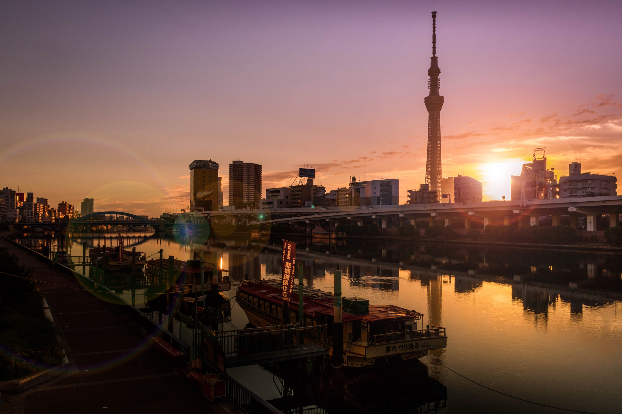 Tokyo Skytree allows almost 900 people to view the first sunrise of the year based on a lottery system. | GETTY IMAGES