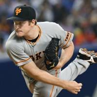 Former Yomiuri Giants pitcher Miles Mikolas has signed with the St. Louis Cardinals | KYODO