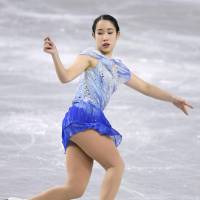 Mai Mihara rallied to finish in fifth place. | KYODO