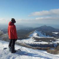 Views over the Sea of Japan from the ski slopes of Mount Daisen. | COURTESY OF DAISEN WHITE RESORT
