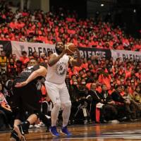 Niigata star Davante Gardner, seen in action during Sunday\'s B. League All-Star Game, leads the B. League in scoring with 29.1 points per game. | B. LEAGUE