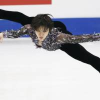 Shoma Uno performs his short program at the Four Continents Championships on Thursday in Taipei. Uno leads the competition with 100.49 points. | KYODO