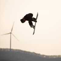 Yuri Okubo competes in the men\'s Big Air qualifying competition at the Pyeongchang Olympics on Wednesday. | AFP-JIJI
