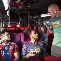 We could be heroes: Spencer Stone, Anthony Sadler and Alex Skarlatos are the real-life heroes who were cast in Clint Eastwood\'s \"The 15:17 to Paris.\" | © 2018 WARNER BROS. ENTERTAINMENT INC., VILLAGE ROADSHOW FILMS (BVI) LIMITED, RATPAC-DUNE ENTERTAINMENT LLC