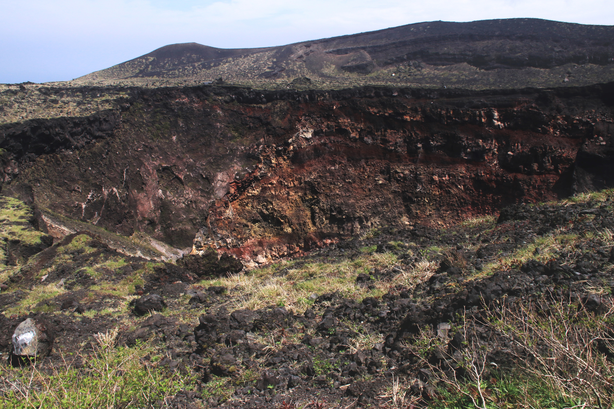 Tourist hot spot: The active caldera of Mount Mihara. | KIT NAGAMURA