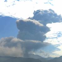 The Mount Shinmoe volcano erupts on Friday morning. | KYODO