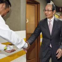 Fukuoka SoftBank Hawks chairman Sadaharu Oh announced on Friday that he\'s gotten married for a second time. | KYODO