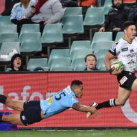 The Sunwolves\' Akihito Yamada  seen scoring a try against the Waratahs last weekend in Sydney,  retains the No. 11 jersey for the Super Rugby club\'s season finale. | AFP-JIJI