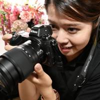 Nikon’s Z7 weighs only 675 grams and is equipped with a 45.75 million-pixel sensor and 493 auto-focus points on its electronic viewfinder screen. | YOSHIAKI MIURA