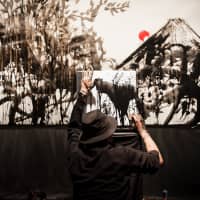 Live painting by Shinpei Kashihara, at the SuperDeluxe event. (Photo by Michael Holmes) | PHOTO BY HIRO IKEMATSU