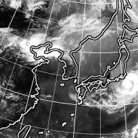 Typhoon Shanshan, as of 1 p.m., Aug. 8. | KYODO