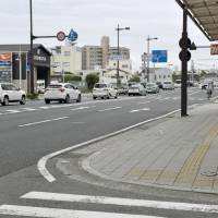 This area in the city of Wakayama, shown Saturday, is where a police officer lost a loaded pistol while guarding Prime Minister Shinzo Abe\'s motorcade. | KYODO