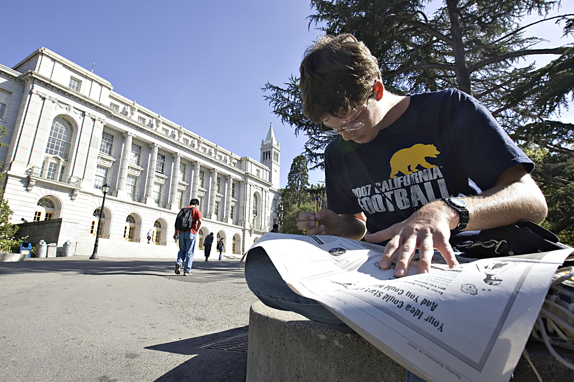While the University of California student population grew by 33 percent between 1997-2008, the number of senior administrators soared by 125 percent. | BLOOMBERG