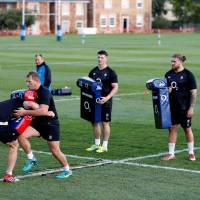 The England rugby national team, seen training on Monday in Bristol, England, will be based in Miyazaki to prepare for the 2019 Rugby World Cup. | REUTERS