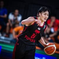 Alvark Tokyo guard Daiki Tanaka is seen in action against Iranian opponent Petrochimi in the FIBA Asia Champions Cup final on Tuesday in Nonthaburi, Thailand. Tanaka scored 28 points in the Alvark\'s 68-64 defeat. | FIBA