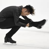 Daisuke Takahashi performs his free skate to \"Pale Green Ghosts\" at the Kinki Block regionals on Monday in Amagasaki, Hyogo Prefecture. | KYODO