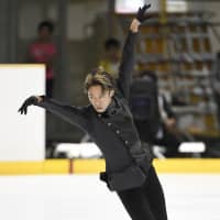 Five-time national champion Daisuke Takahashi had a solid return to competitive skating at the Kinki Block regionals, which concluded on Monday, after a four-year absence. Takahashi finished third. | KYODO