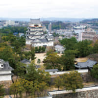 The Sanyo Shinkansen runs right past Fukuyama Castle. | CITY OF FUKUYAMA