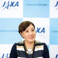 Akiko Suzuki, director of public relations at the Japan Aerospace Exploration Agency, has been active for many years in promoting the full utilization of data obtained by the agency\'s satellites.