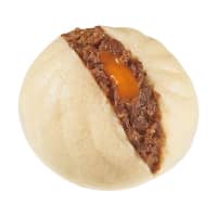 Condensed goodness: FamilyMart\'s sukiyaki-flavored steam bun. | FAMILYMART