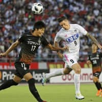 Sagan\'s Fernando Torres, seen during a match against Grampus on Aug. 19, 2018, in Nagoya, has renewed his contract with the J. League club. | KYODO
