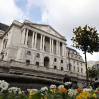 The Bank of England building stands in London on Thursday. Britain\'s economy is \"not yet prepared\" for a disorderly no-deal departure from the European Union next month, Bank of England Gov. Mark Carney has warned. | AFP-JIJI