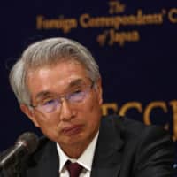 Junichiro Hironaka, lead lawyer for former Nissan chief Carlos Ghosn, attends a news conference at the Foreign Correspondents\' Club of Japan in Tokyo on Monday. | AFP-JIJI