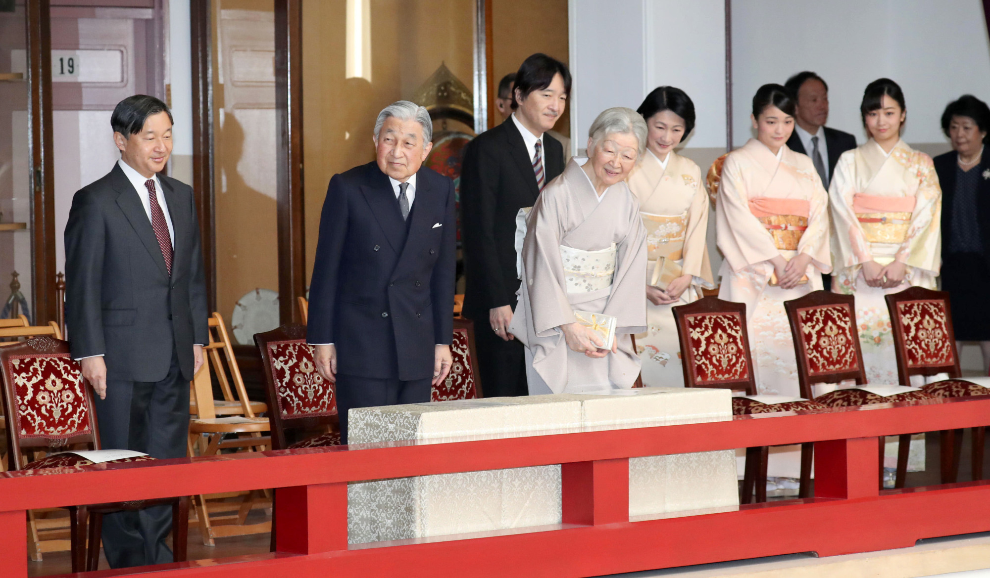 (From left) Crown Prince Naruhito, Emperor Akihito, Prince Akishino, Empress Michiko, Prince Akishino's wife, Princess Kiko, and their two daughters, Princess Kako and Princess Mako, listen to gagaku, Japan's ancient court music, at a concert at the Imperial Palace earlier this month. | KYODO