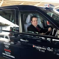 Alex Lipson, a taxi driver for Hinomaru Kotsu Co. | SATOKO KAWASAKI