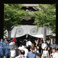 Yasukuni Shrine in Tokyo, which honors millions of war dead along with convicted war criminals, is seen by many in Asia as glorifying Japan\'s militarist past. | YOSHIAKI MIURA