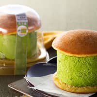 Seven-Eleven\'s new green tea dorayaki | GETTY IMAGES